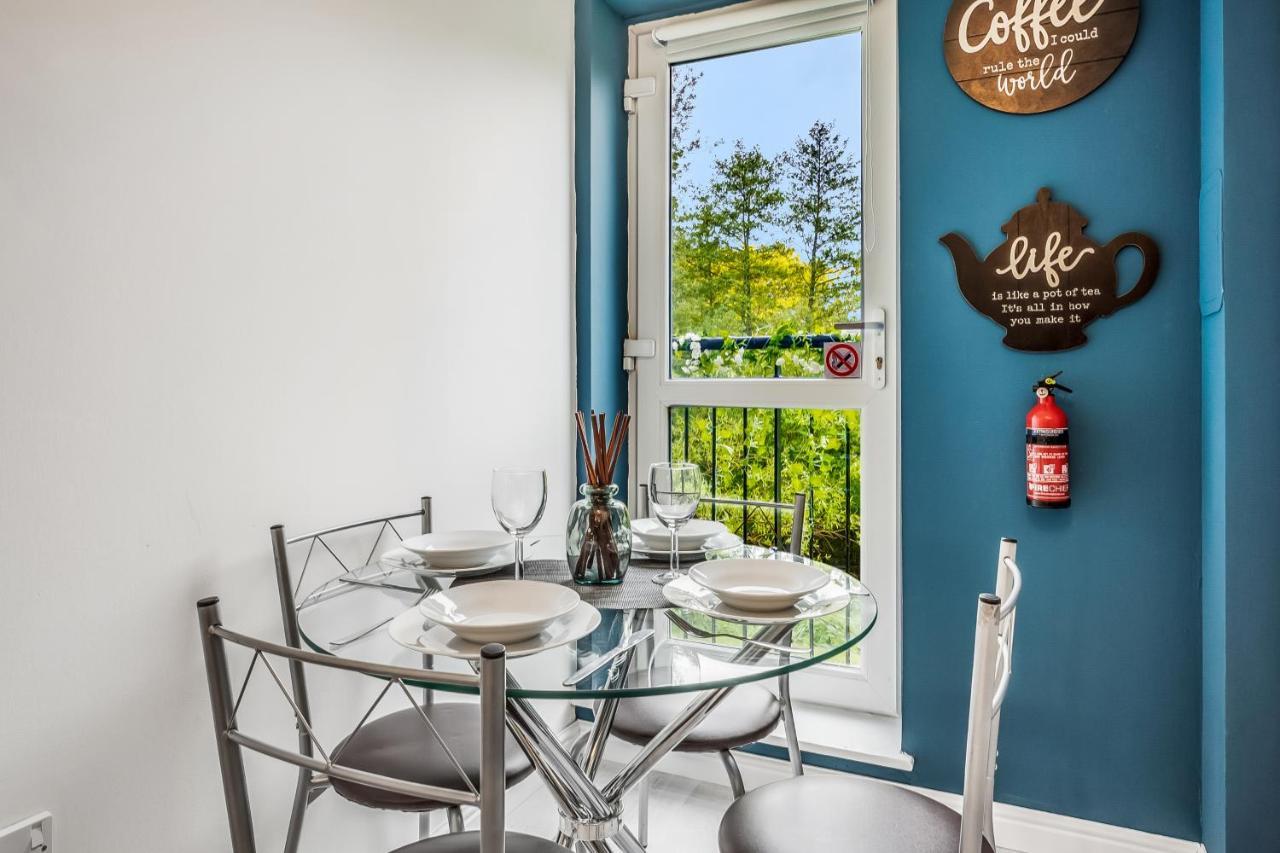 Saughton Suite With Views Of Water Of Leith Edimburgo Exterior foto